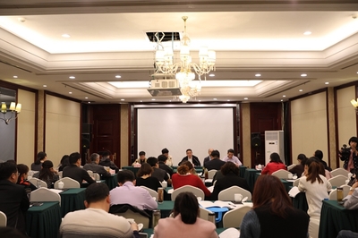 大型魚缸清洗方法有哪些：大型魚缸如何清洗？