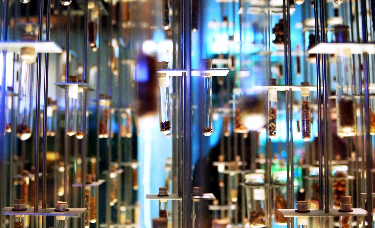 魚缸過濾器不抽水怎么回事兒呀圖片(魚缸過濾器抽不上水怎么回事)