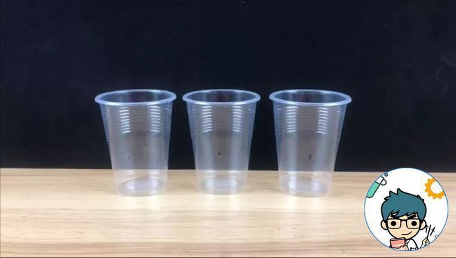 給魚缸換水為什么先曬水再換水（魚缸換水的注意事項）