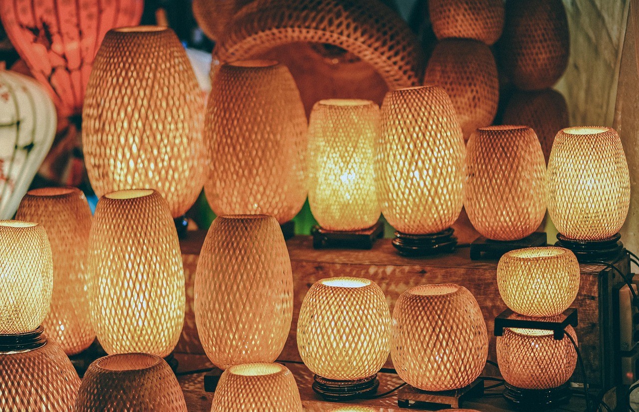 景德鎮陶瓷大魚缸用力猛擦也擦也擦不掉的知識，別忘關注祥龍魚場