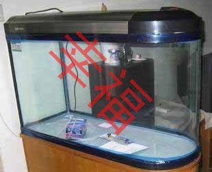 閩江魚缸漏水維修費(fèi)用：閩江地區(qū)魚缸漏水維修費(fèi)用的具體詳情