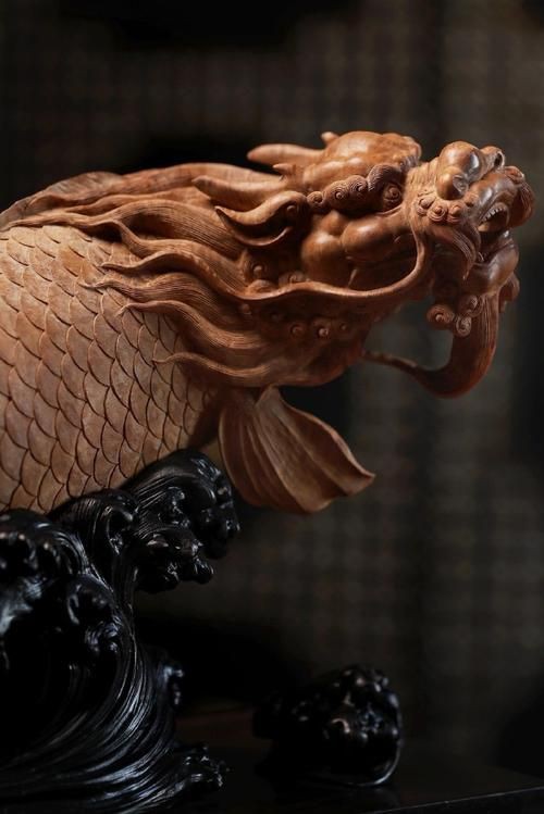 木雕龍魚圖片大全：《木雕龍魚圖片大全》