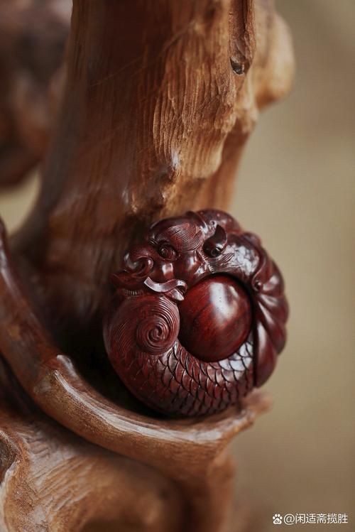 木雕龍魚圖片大全：《木雕龍魚圖片大全》