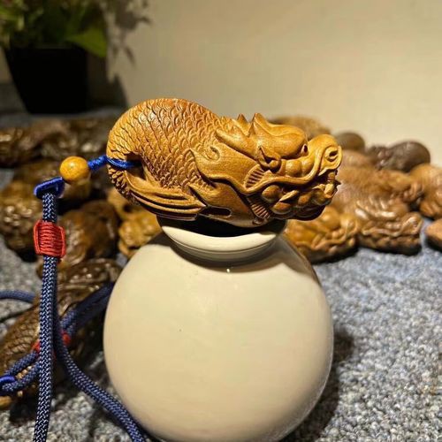 木雕龍魚圖片大全：《木雕龍魚圖片大全》