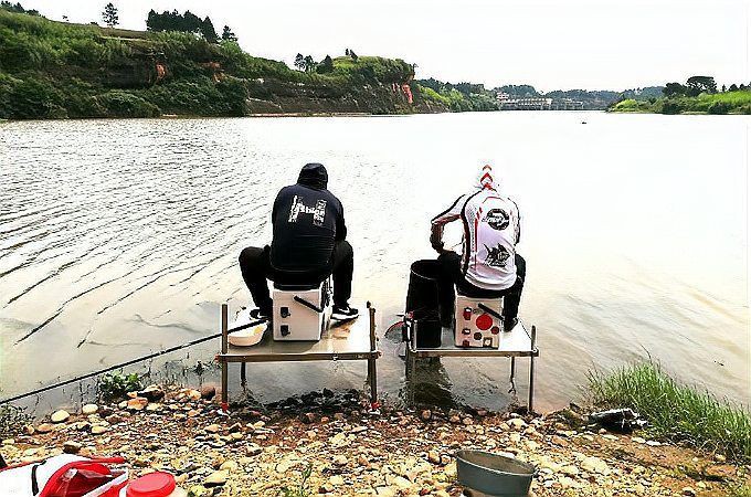 狂龍魚具是雜牌嗎：獻縣狂龍斬戈漁具廠