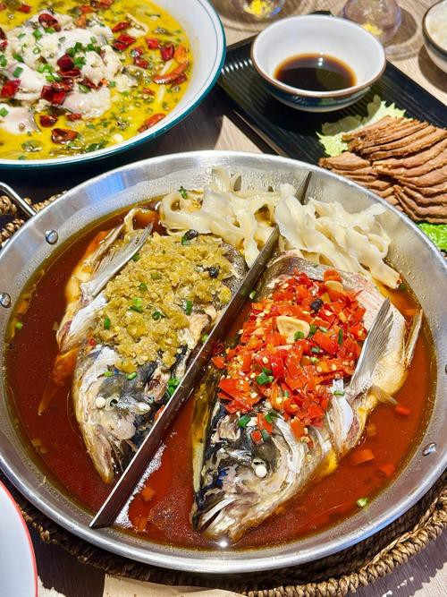 上供魚頭朝向正確圖：上供時魚頭朝向的禮儀規范