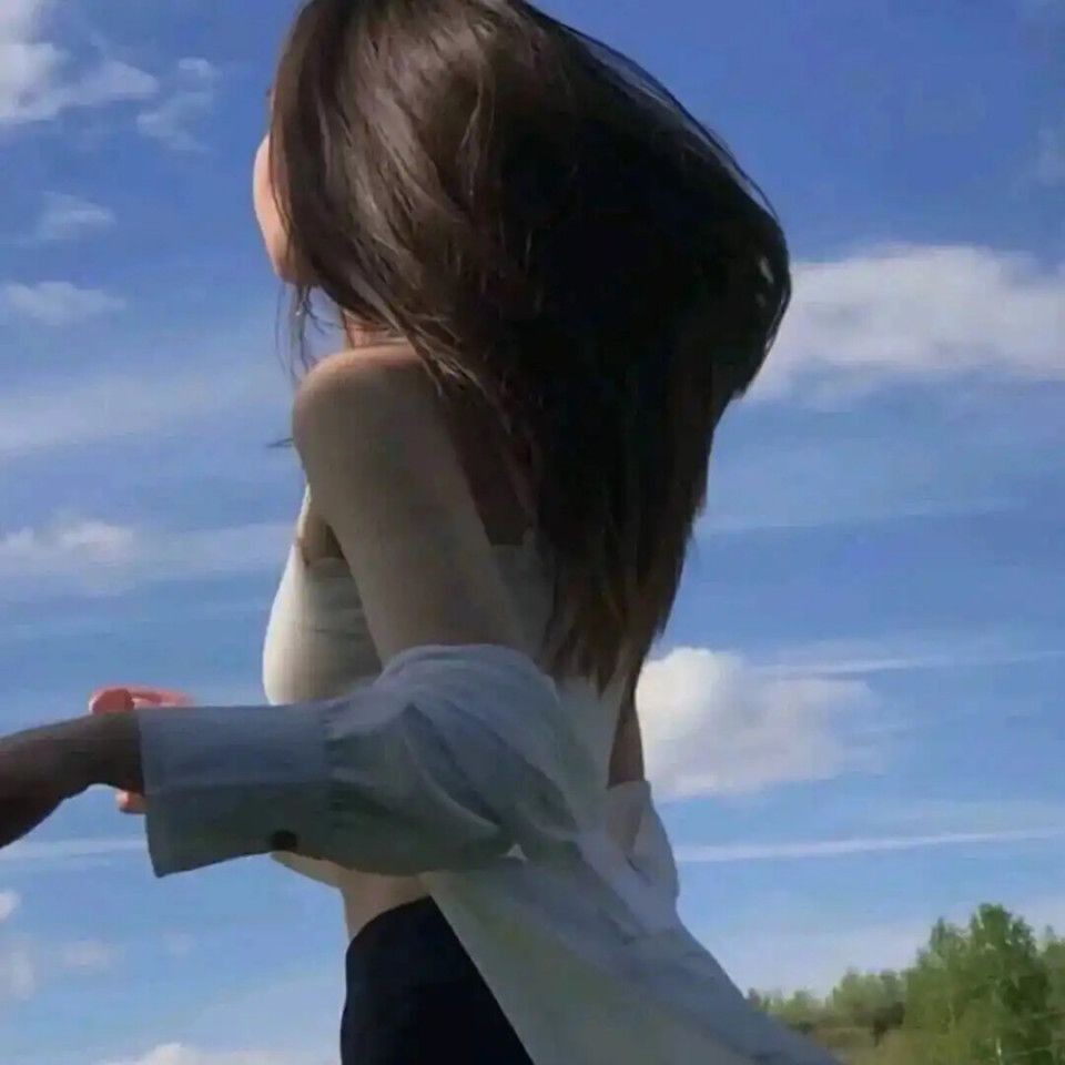 招財貓和龍魚混養(yǎng)的好處【招財貓與龍魚混養(yǎng)具有諸多益處，】