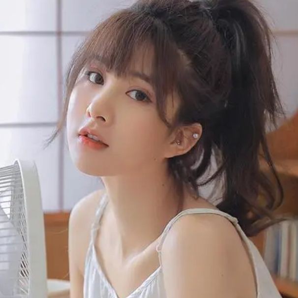 魚缸的魚尾巴魚鰭上有血絲【《魚缸之魚缸之魚缸之魚觀察摘要》魚缸之魚尾鰭出現紅血絲】