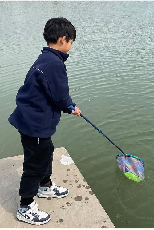 撈魚網(wǎng)兜圖片【《撈魚網(wǎng)兜圖片》】