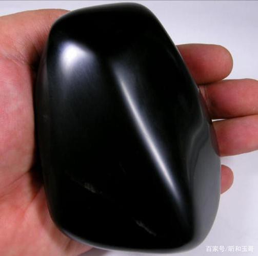 1500萬一克的墨玉圖片，1500萬一克的墨玉是真的嗎？