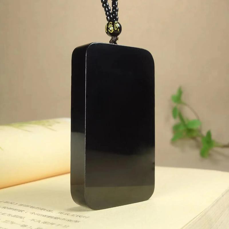 1500萬一克的墨玉圖片，1500萬一克的墨玉是真的嗎？