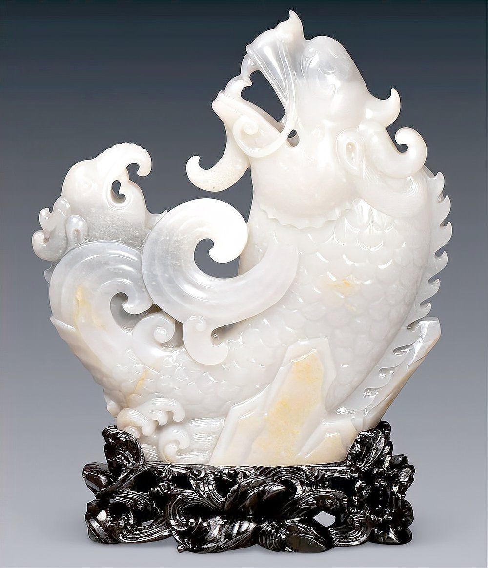 魚化龍辟邪還是招鬼【魚化龍：傳統紋樣的深層寓意與特色魚化龍寓意與現代啟示】