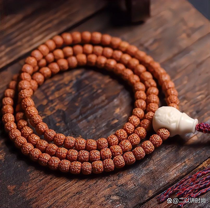 為什么不建議玩龍鱗金剛菩提【以講時尚，文玩圈里“徒有虛名”的5種金剛菩提】