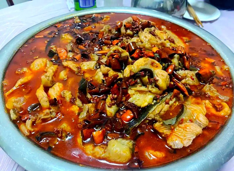 子長龍魚店【子長地區的“傻兒魚”餐飲特色鮮明】