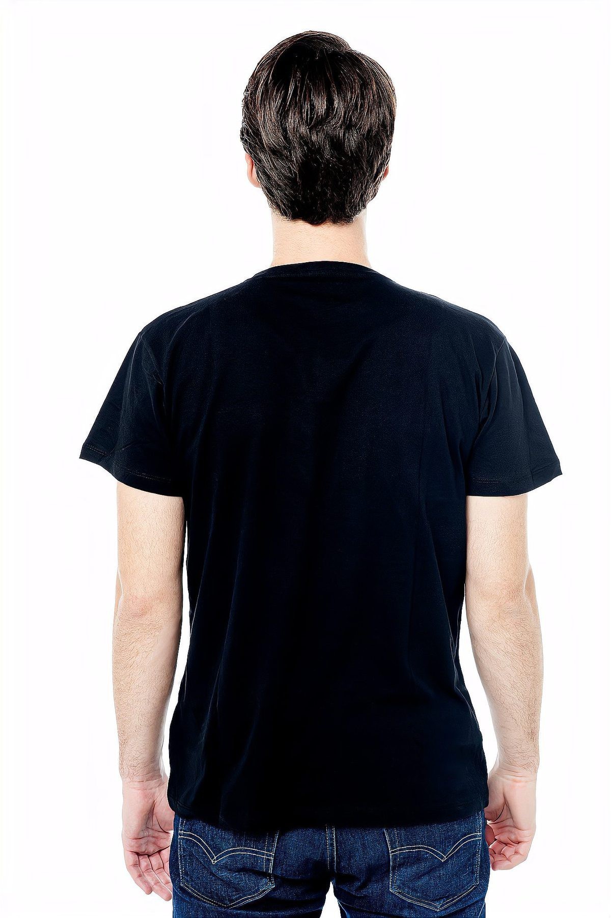 白底照最忌三種顏色【白底證件照怎么拍】