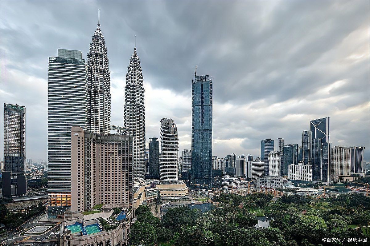 馬來西亞旅游景點排名前十【馬來西亞十大必去景點排名前十的景點包括吉隆坡標志性建筑雙子塔】