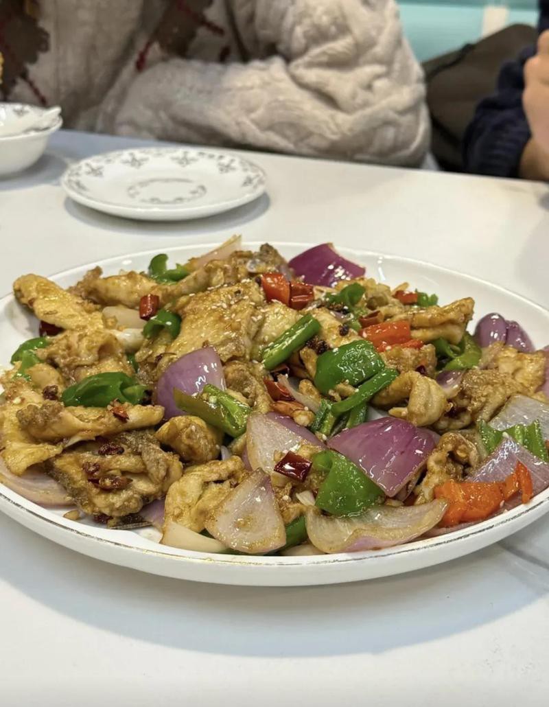 吉木乃龍魚店【烏倫古湖美食大賞來襲攜程旅行網將以劍為心斬卻自我探索】