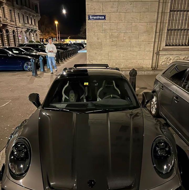 魚在玄學中代表什么【魚在商業空間和玄學中的象征意義在玄學中的象征意義】