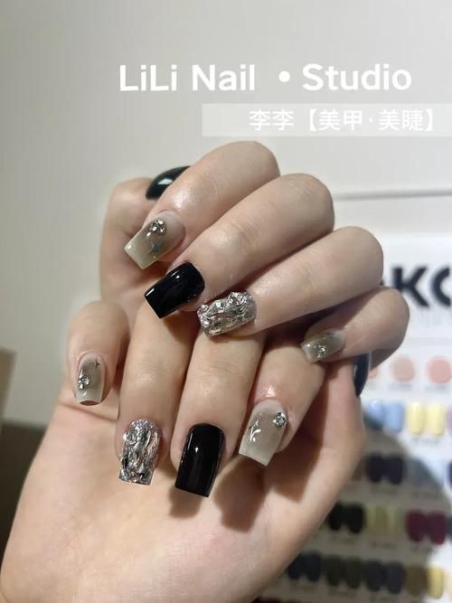 滿鉆短甲圖片，滿鉆短甲圖片展現了多種風格