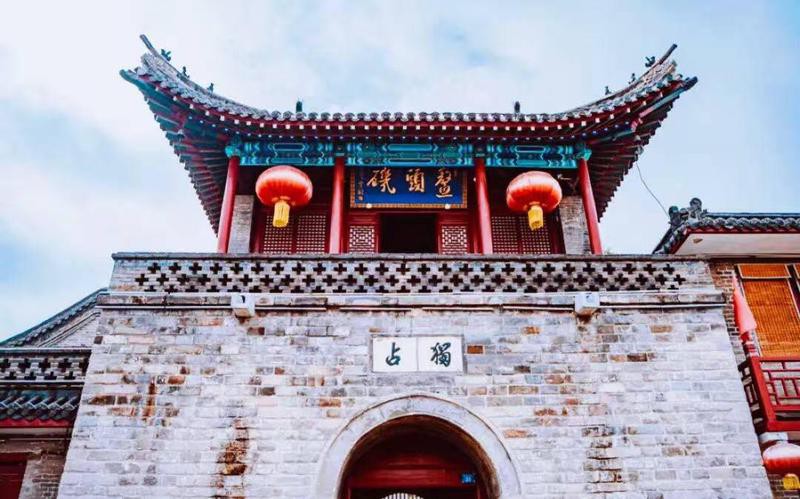 臨清龍魚店，臨清市青年龍山路徐文波鐵板魚店