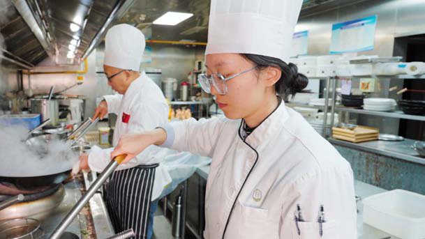 東臺(tái)龍魚店，東臺(tái)龍魚專賣店