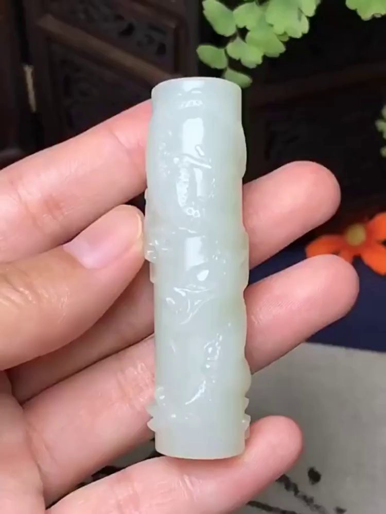 佩戴龍掛件有什么講究，《佩戴龍掛件有什么講究》