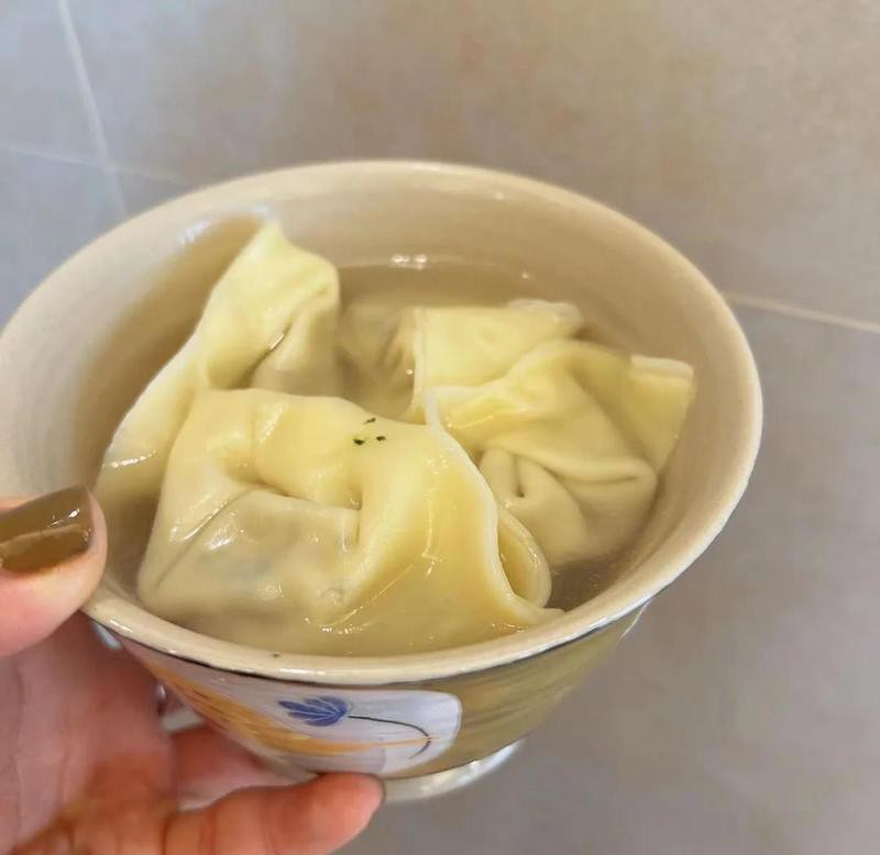 盤錦河刀魚1斤多少錢，盤錦河刀魚價格圖譜猶如遼河三角洲的水系般錯綜復雜