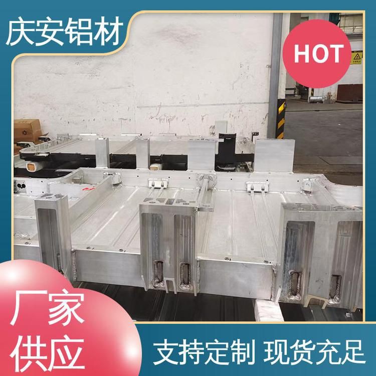 迪慶藏族自治州魚缸批發(fā)市場，迪慶州魚缸批發(fā)市場的發(fā)展趨勢