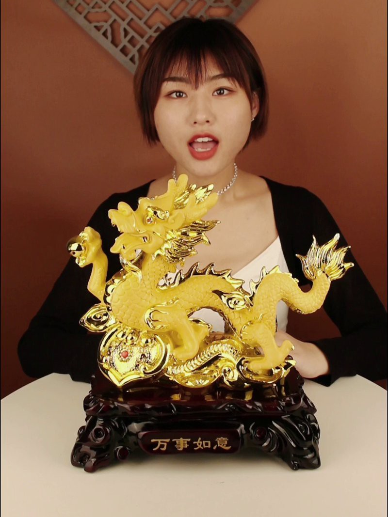 再給我一些生肖龍擺件的圖片，未獲取到與“生肖龍擺件”相關的具體圖片您可以嘗試