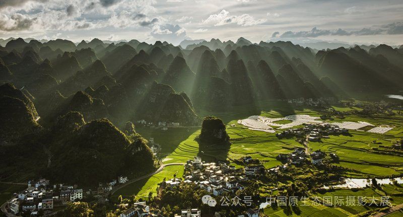 黔西南布依族苗族自治州魚缸定做，黔西南布依族苗族自治州的魚缸定做服務(wù)