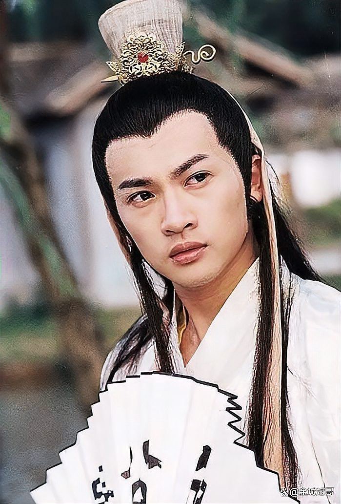 古龍作品中哪個角色最孤獨？，古龍筆下孤獨感最強烈的角色當屬《邊城浪子》中的傅紅雪