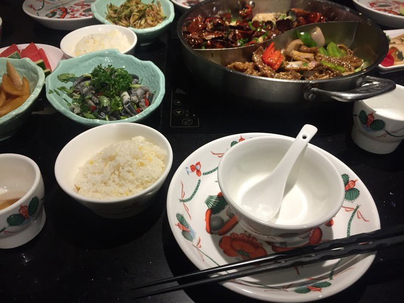 大豐收脆魚和龍魚哪個更受歡迎？，大豐收脆魚與龍魚受歡迎度對比