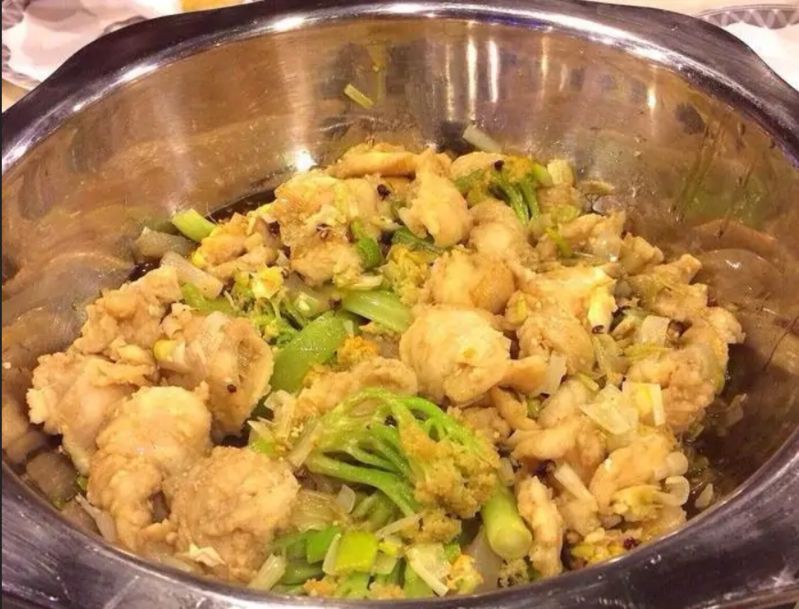 濟(jì)南龍魚(yú)店，濟(jì)南天橋區(qū)美鱗龍魚(yú)水族館批發(fā)祥龍魚(yú)場(chǎng)地址在哪里