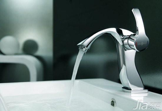 哪些龍頭材質對風水影響最大？，水龍頭材質大揭秘|選對不踩雷