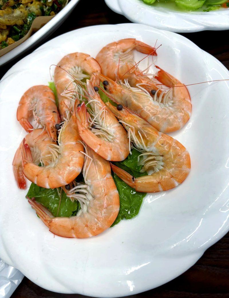 舟山龍魚店，舟山市普陀區(qū)東港聚龍閣龍閣龍魚館是一家成立于2011年6月1日的個(gè)體工商戶