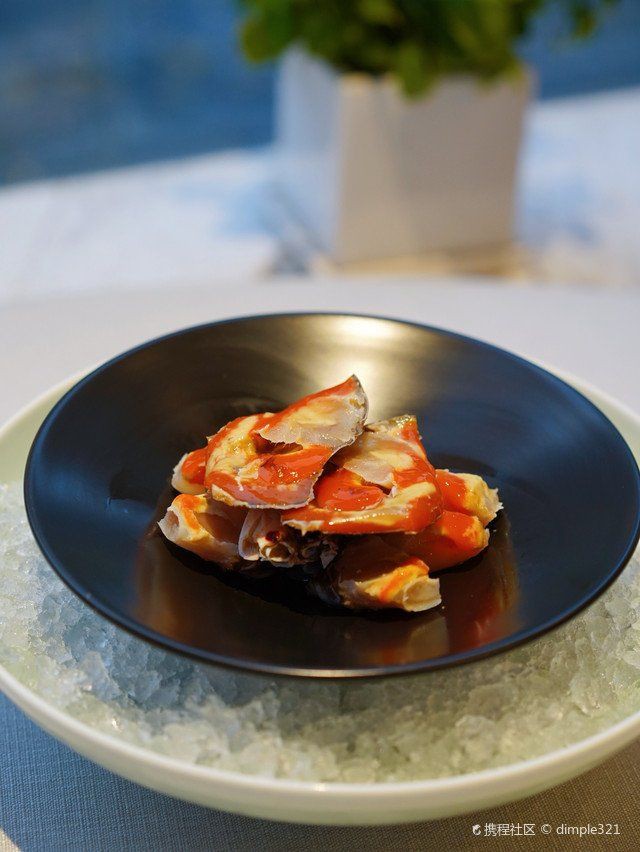 舟山龍魚店，舟山市普陀區(qū)東港聚龍閣龍閣龍魚館是一家成立于2011年6月1日的個(gè)體工商戶