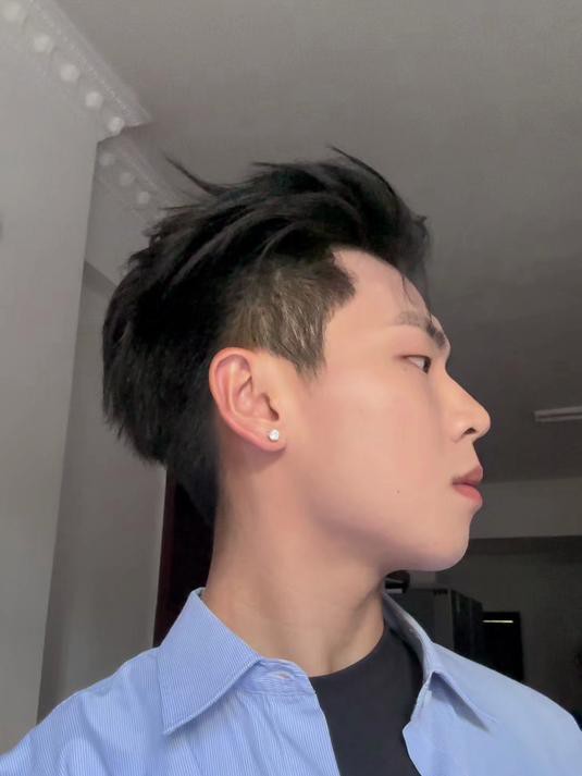 如何打理龍須背頭？，如何打理龍須背頭？龍須背頭入門級教學，一看就會！