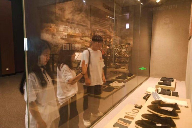 黔南布依族苗族自治州水族館,貴州水族文化博物館 全國(guó)水族館企業(yè)名錄 第14張 黔南布依族苗族自治州水族館,貴州水族文化博物館 黔南布依族苗族自治州水族館,貴州水族文化博物館 全國(guó)水族館企業(yè)名錄 第14張