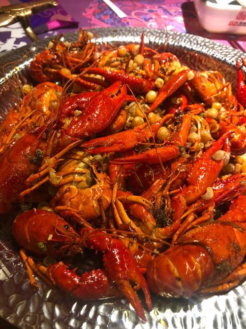 大龍蝦烹飪后的圖片展示，《大龍蝦烹飪后的圖片展示》