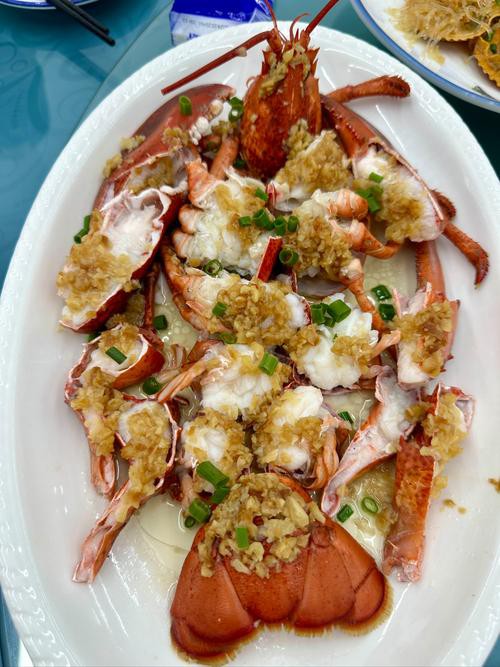 大龍蝦烹飪后的圖片展示，《大龍蝦烹飪后的圖片展示》