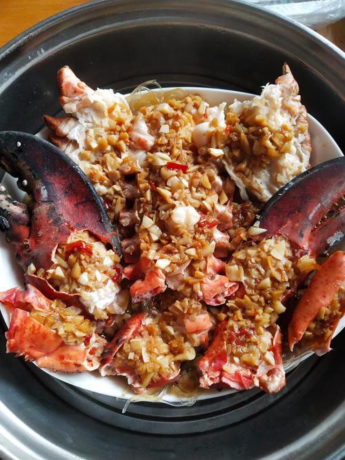 大龍蝦烹飪后的圖片展示，《大龍蝦烹飪后的圖片展示》