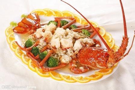 大龍蝦烹飪后的圖片展示，《大龍蝦烹飪后的圖片展示》