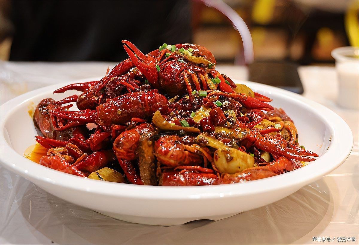 淮安龍魚店，淮安地區的“龍魚”相關店鋪呈現多元化經營態勢