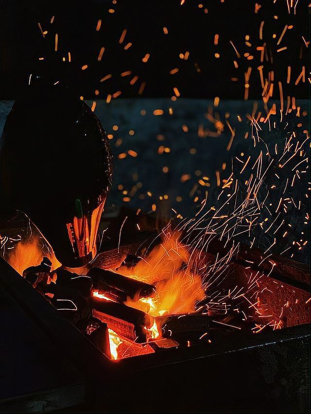 紅龍旗圖案的象征意義，歷史的象征書籍資源百寶箱，威爾士紅龍旗