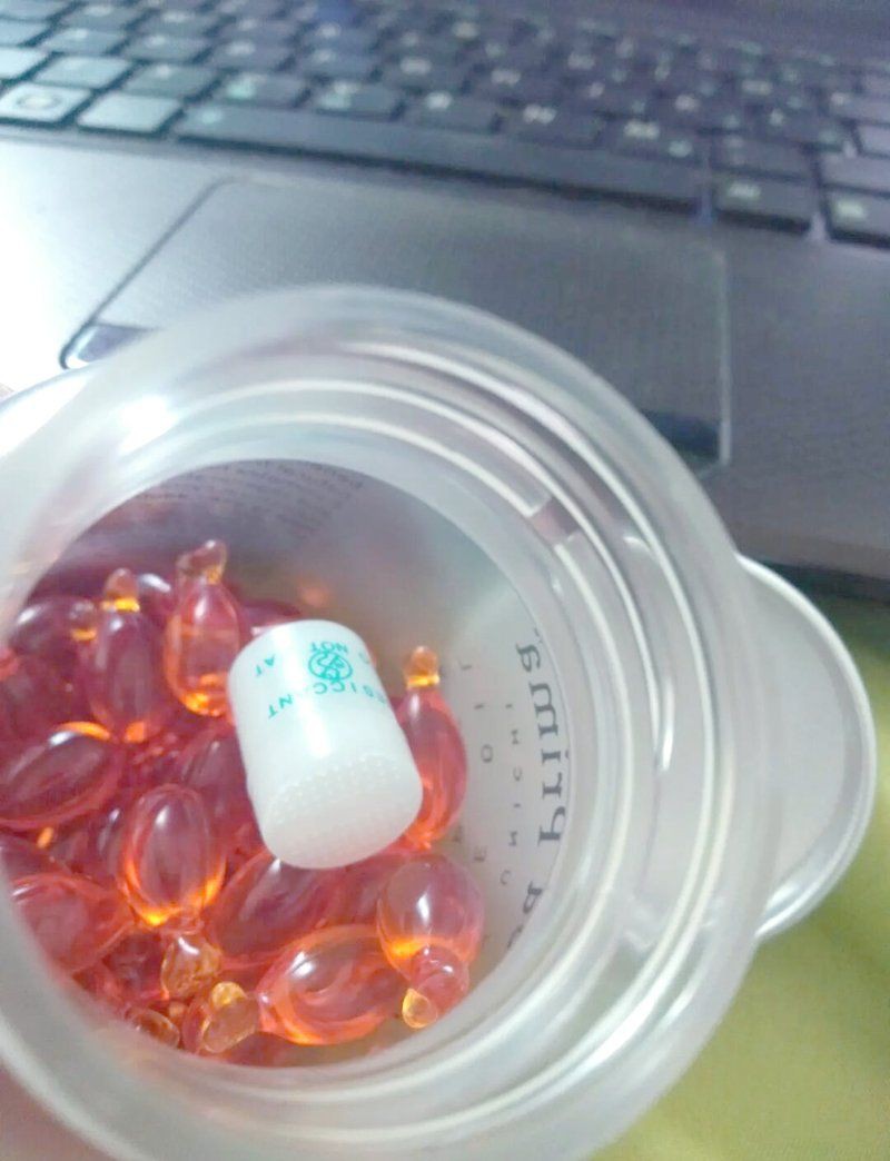 玫瑰小魚的功效與作用，玫瑰小魚（如玫瑰精油小魚膠囊）是一款融合多重美容與健康功效的產品