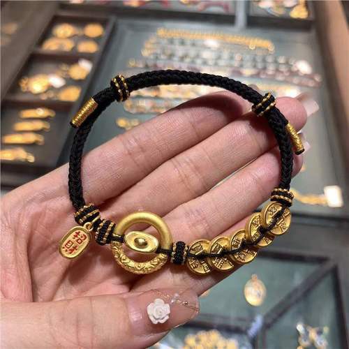 鳳凰元寶圖片，鳳凰元寶作為一種融合傳統(tǒng)文化與現(xiàn)代審美的藝術(shù)形象