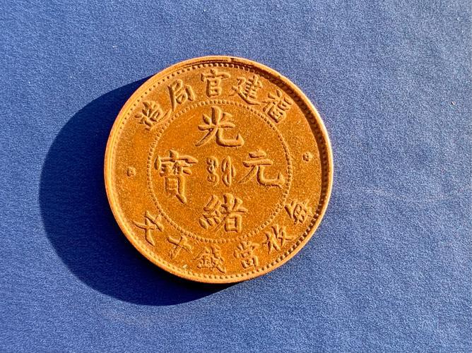 鳳凰元寶圖片，鳳凰元寶作為一種融合傳統(tǒng)文化與現(xiàn)代審美的藝術(shù)形象