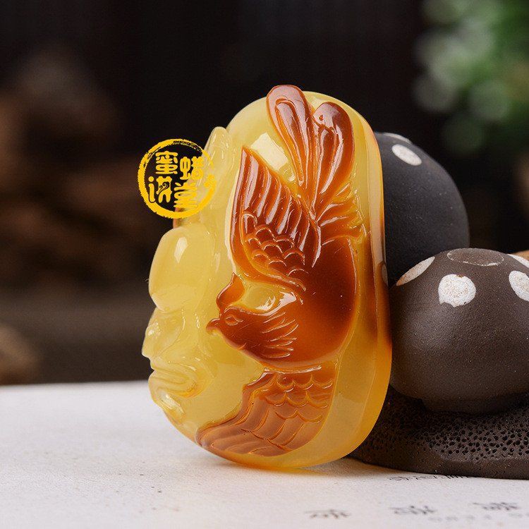 男戴鳳凰的寓意和象征，《男戴鳳凰的寓意和象征》