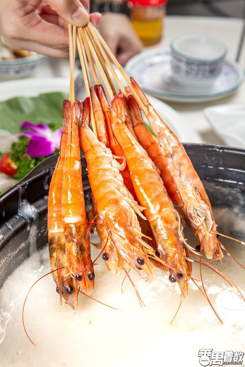 廣元龍魚店，廣元這家店的港式燒鵝最近火到爆人均60+元開吃