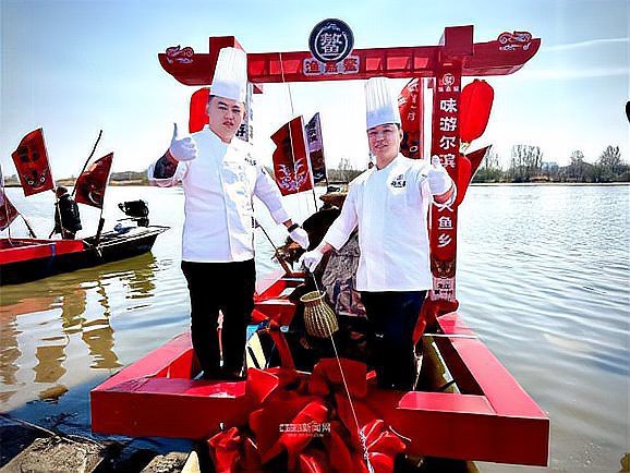 巴彥龍魚店，“巴彥龍魚店”聚焦于龍魚及相關水族寵物的銷售與服務